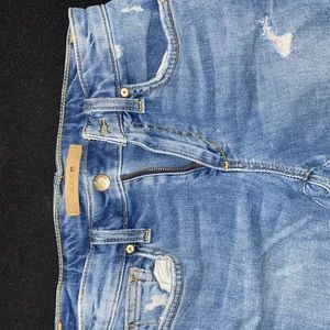 JOE’S skinny jeans.